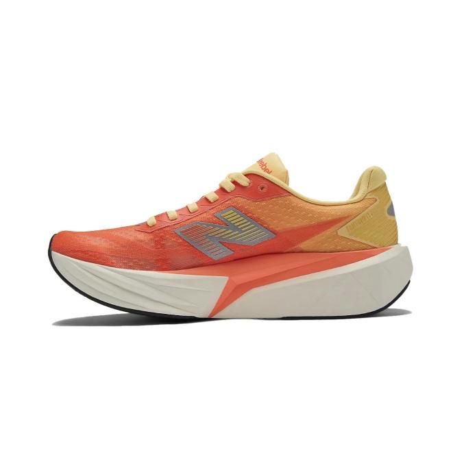 New Balance（ニューバランス） ランニングシューズ レディース