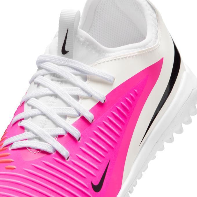 新品未使用　NIKE トレーニングシューズ　26cm NIKE（ナイキ） サッカー トレーニングシューズ ジュニア SU