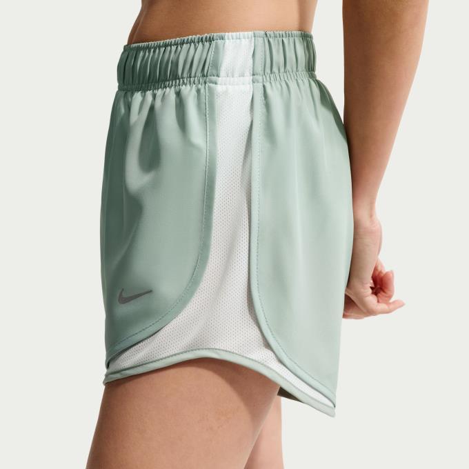 NIKE（ナイキ） ショートパンツ レディース テンポ DF MR 3SP HM6097