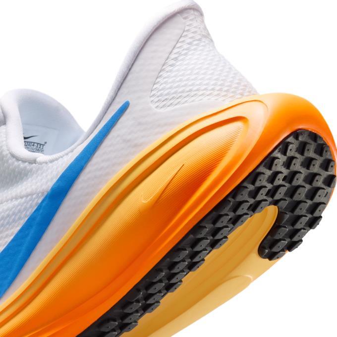 NIKE（ナイキ） ランニングシューズ メンズ 26SU レボリューション8