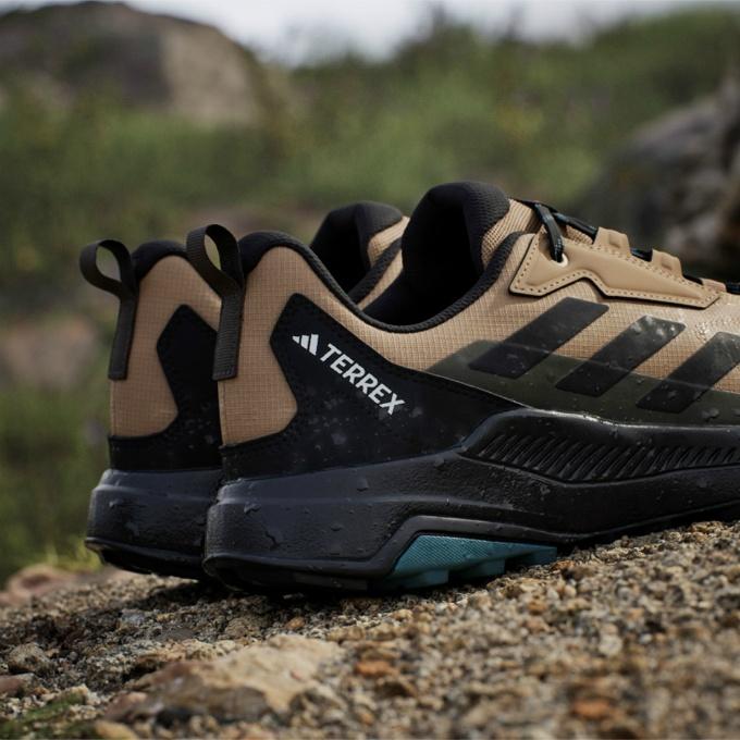 adidas（アディダス） トレッキングシューズ 防水 ローカット メンズ
