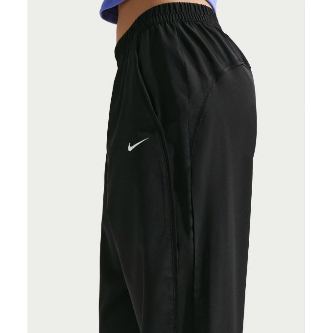 NIKE（ナイキ） ウインドブレーカー上下セット レディース ONE DF WVN