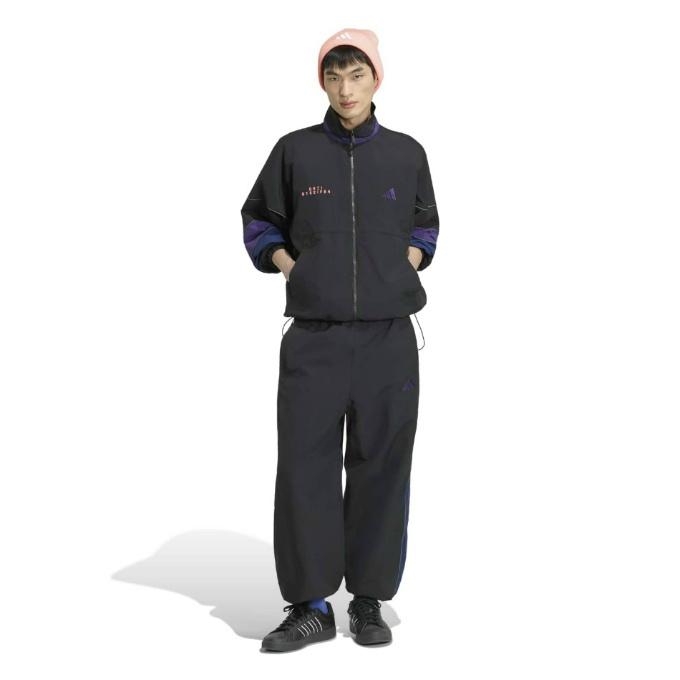 中古美品　トライアンフ　アドベンチャージャケット&パンツ　上下セット　Mサイズ adidas（アディダス） ウインドブレーカー 上下セット メンズ ブランド