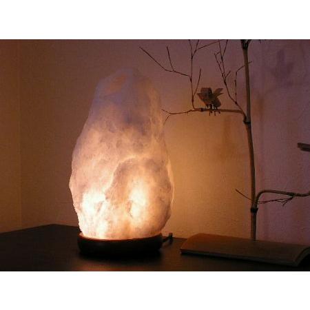 ナチュラル岩塩ランプ5-7kg （ホワイト）（ソルトランプ） 照明 電気スタンド 置物 卓上 間接照明 照明器具 おしゃれ 大人気｜himarayaganen｜03
