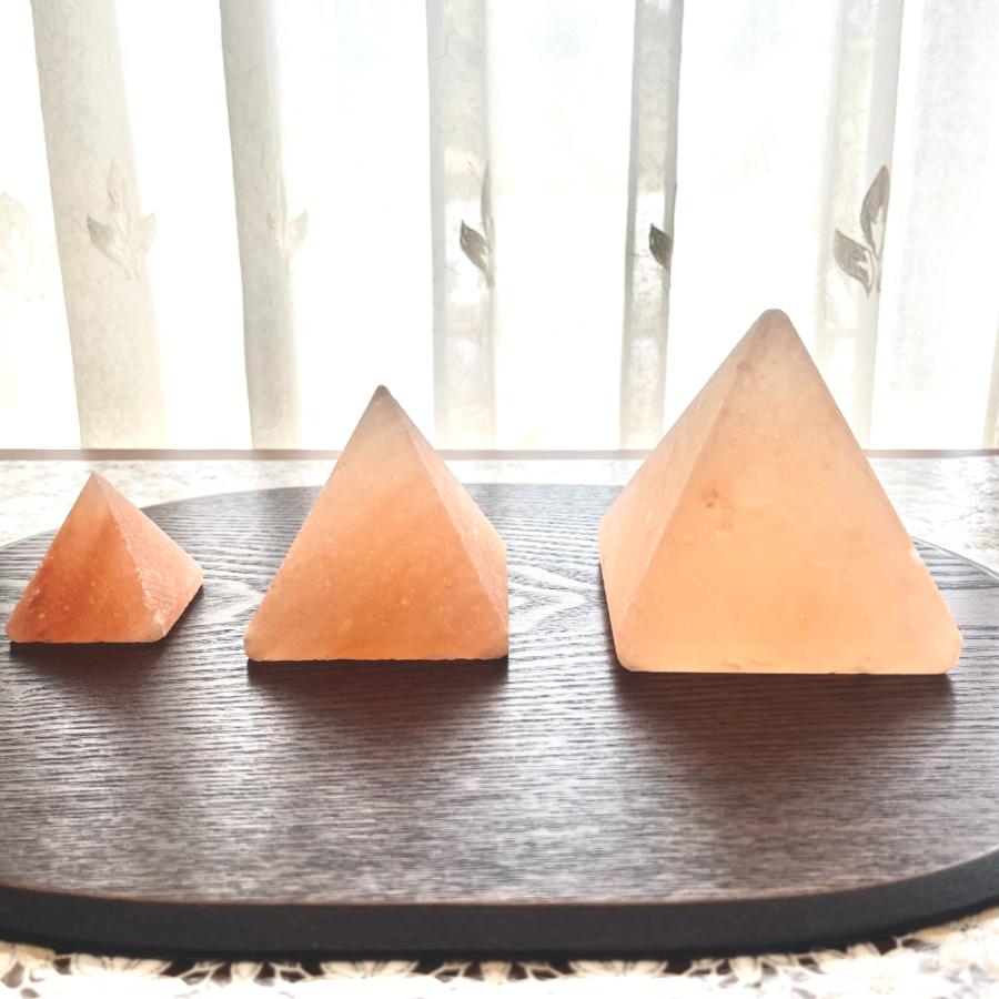 ピラミッド型岩塩【中】約8cm 盛り塩 塩盛 浄化 開運 オブジェ