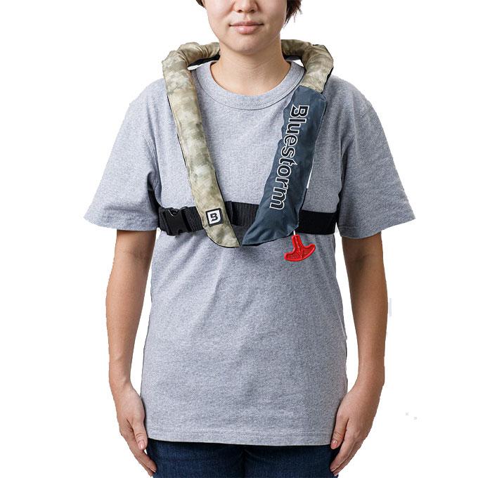 ヤマさん専用。Bluestorm BSJ-2920RS2膨張式 クリアランス価格 ライフジャケット 自動膨張式 桜マーク付 釣り