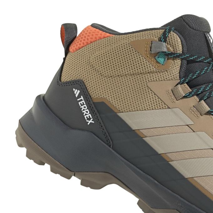 adidas（アディダス） トレッキングシューズ ゴアテックス ミッド