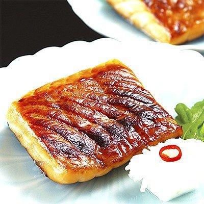鮭の味噌漬 割烹ふじ田 新潟県 ほどよく脂ののった鮭の旨みを香ばしい味噌の風味が引き立てます 消費税無し