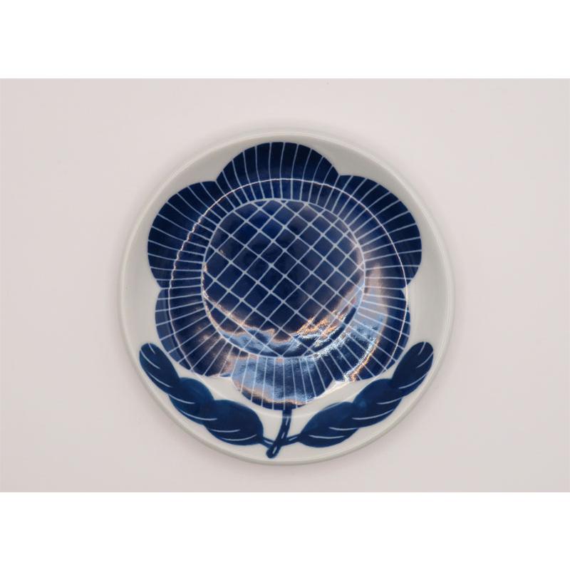 愛媛県指定無形文化財　伝統工芸品　砥部焼 元晴窯 掻落とし 花の豆皿 大 (青） |  | 02