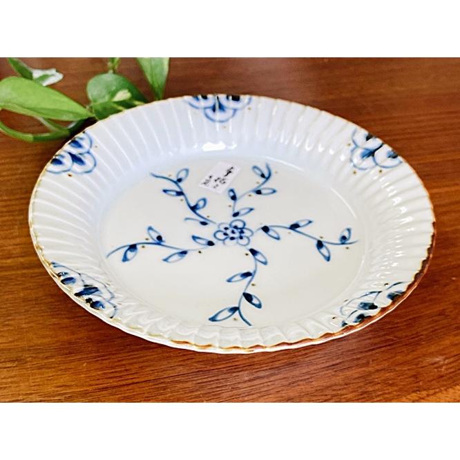 有田焼　花と車輪の陶磁器皿　直径45cm 石丸陶芸 生活応援価格！和食器 有田焼 つる花唐草 渕彫皿 取り皿 銘々