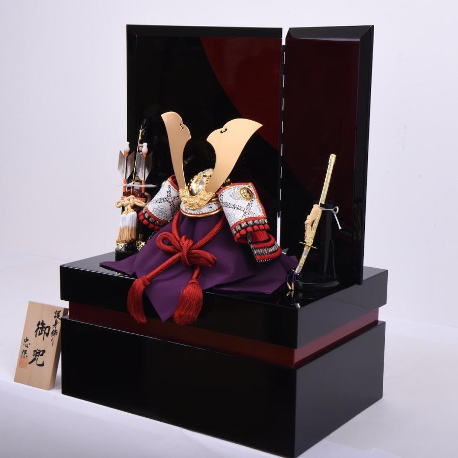 五月人形 コンパクト おしゃれ 収納 兜飾り 小型 10号 赤糸威 兜飾り モダン 黒紅収納台 モダン_1