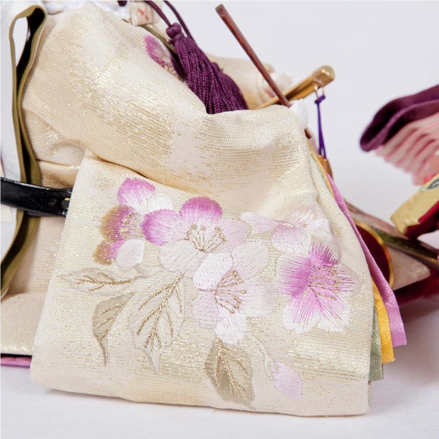 雛人形 三五 五人飾 春華 ピンク 桜刺繍 : 人形の館石倉 - 通販