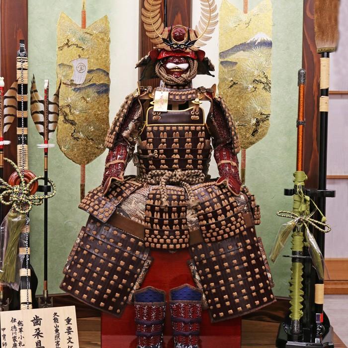 ひなせい 五月人形 鎧飾り おしゃれ / 10号 徳川家康 茶 鎧 雄山 / 5