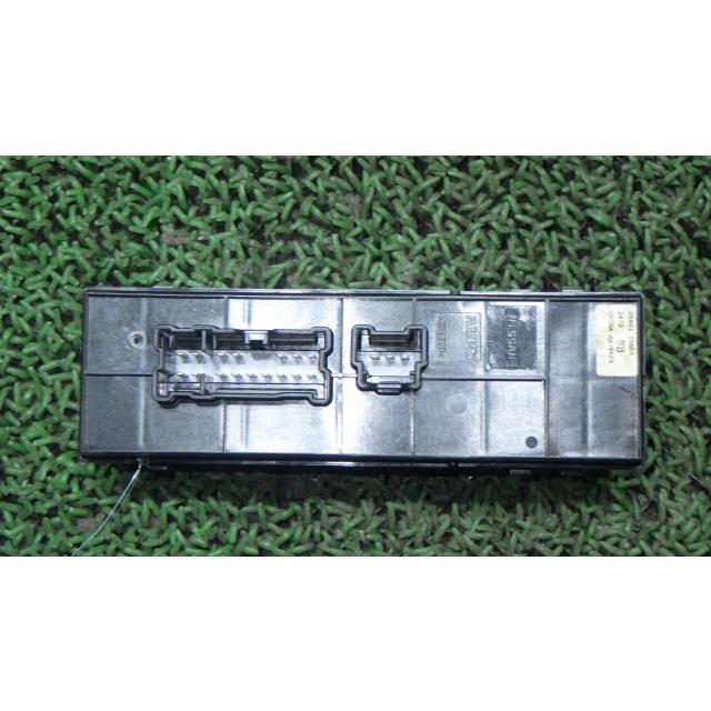 シルフィ DBA-TB17 パワーウインドウスイッチ   25401-3SB0C 中古 | シルフィ | 01