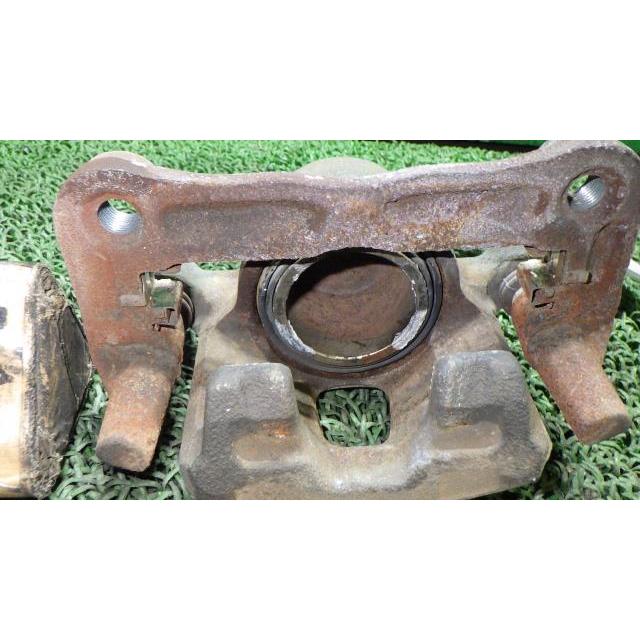 ｅＫワゴン LA-H81W 右フロントキャリパー   MR493168 中古 |  | 02