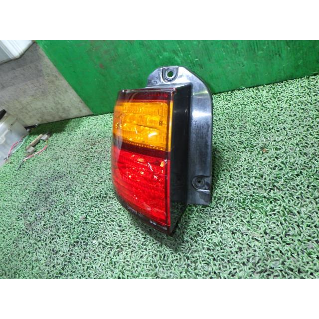 エスティマ GH-MCR30W 左テールランプ ICHIKO 28-140 中古 | エスティマ | 03