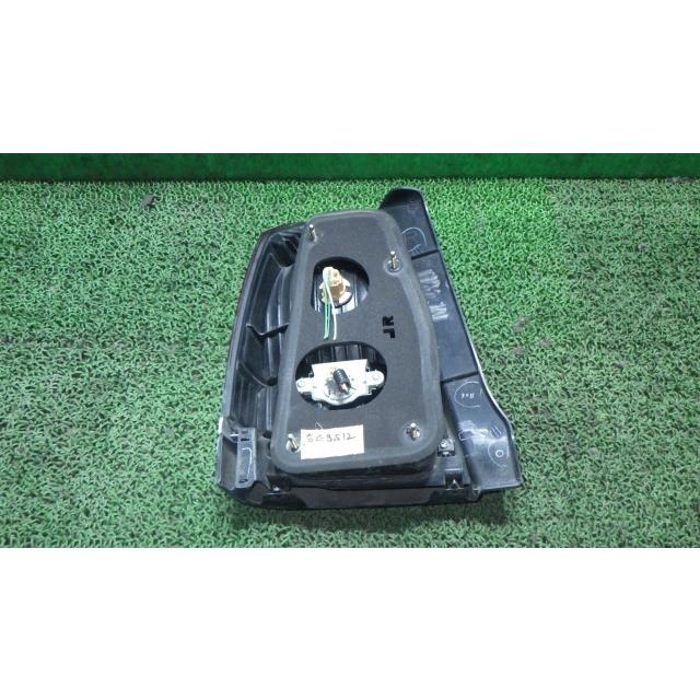 クラウン ZA-GBS12 右テールランプ KOITO 43-7 81551-43020 中古