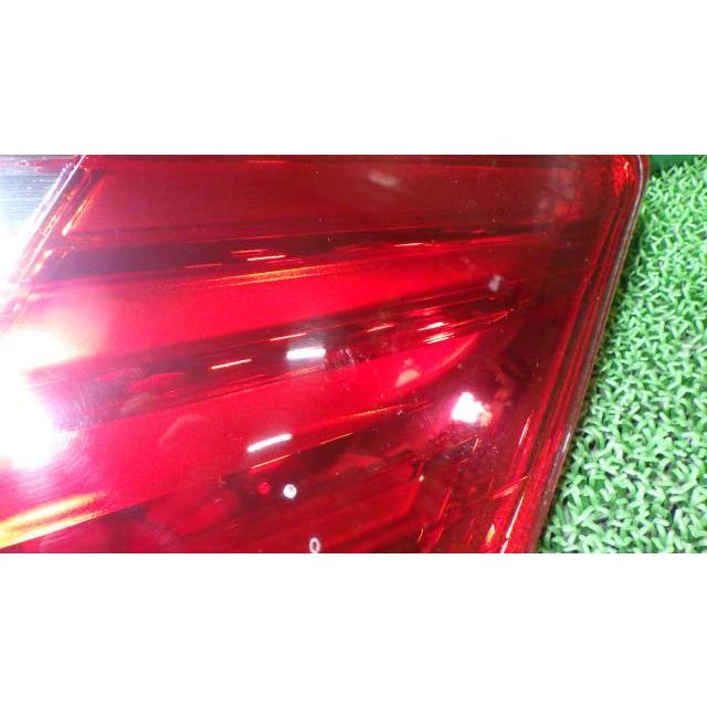 エクシーガ DBA-YA4 右テールランプ ICHIKOH D060 84912YC020 中古