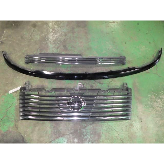 エルグランド UA-E51 ラジエータグリル 2Y4 | エルグランド