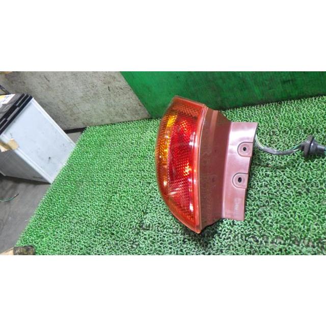 Ｒ１ CBA-RJ1 左テールランプ ICHIKO  84201KG030 中古 |  | 02