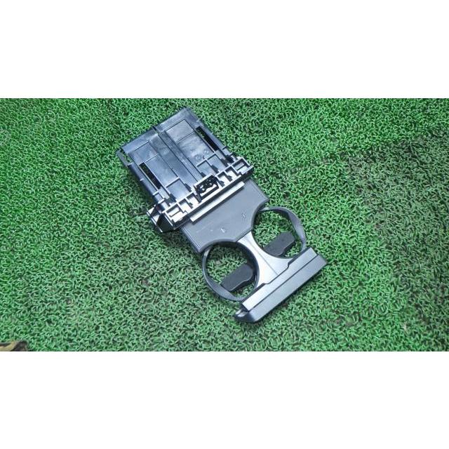 ルクラ DBA-L455F ドリンクホルダー 中古 : 株式会社ヒノデリユース