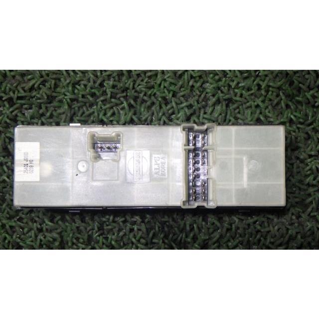 エクストレイル DBA-T31 パワーウインドウスイッチ   25401-JG05B 中古 | エクストレイル | 01