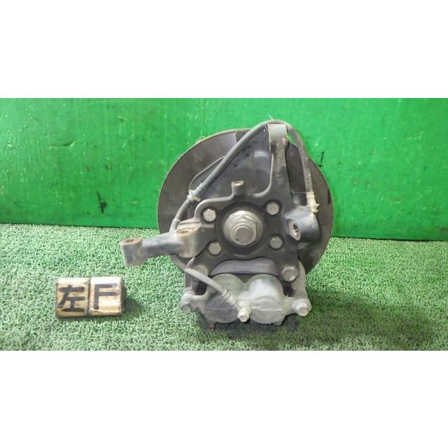 エルグランド UA-E51 左フロントナックルハブ   40015-WL010 中古 | エルグランド | 01