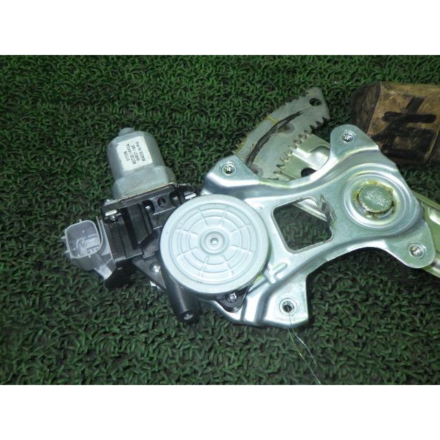 エルグランド DBA-TE52 右リアドアレギュレーター・モーター QAB | エルグランド | 02