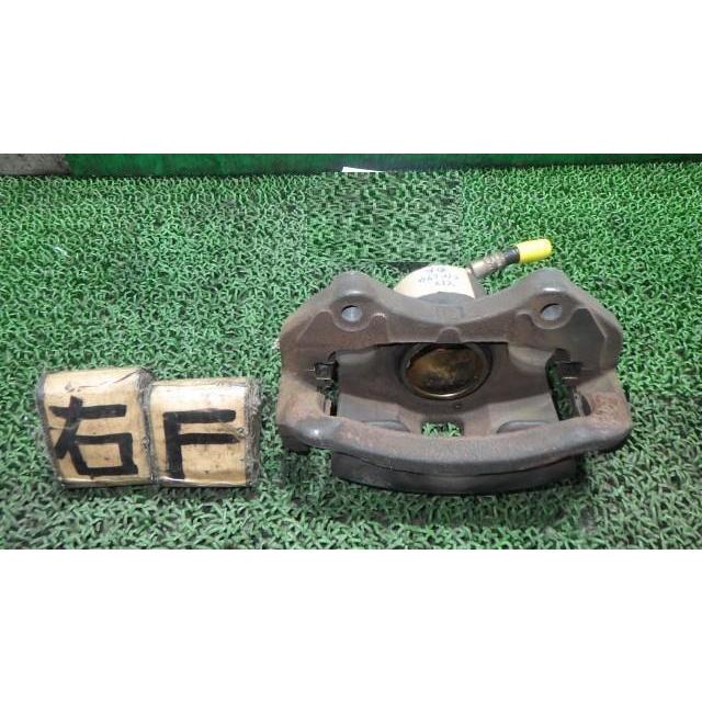 ウイングロード DBA-Y12 右フロントキャリパー    中古 |  | 01