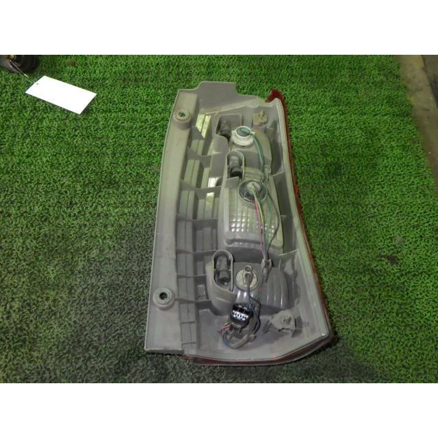 タントエグゼ DBA-L455S 左テールランプ  イチコー D093 | タント | 01