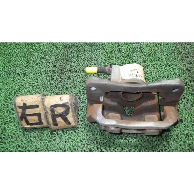 ノア DBA-ZRR70W 右リアキャリパー   47730-28270 中古 | NOAH | 01
