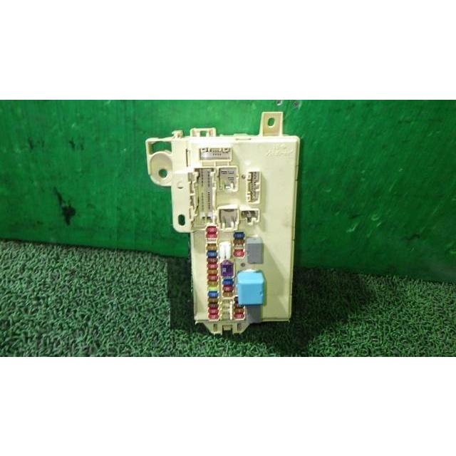 ムーヴ DBA-LA100S ヒューズボックス 82600-B2310 中古 : 株式会社