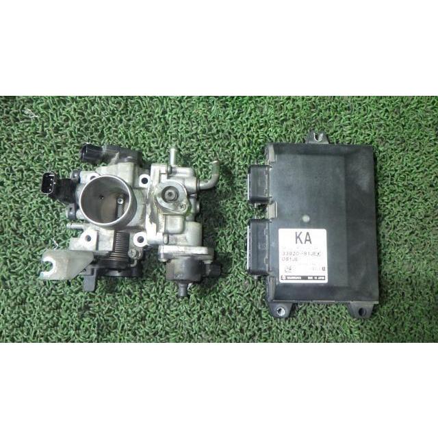 AZワゴン DBA-MJ22S エンジンコンピューター 33920-81JE0 中古