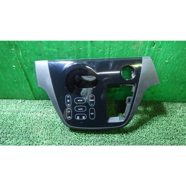 デイズルークス DBA-B21A エアコンスイッチパネル 28526-6A02A デイズルークス DBA-B21A エアコンスイッチパネル 28526-6A02A