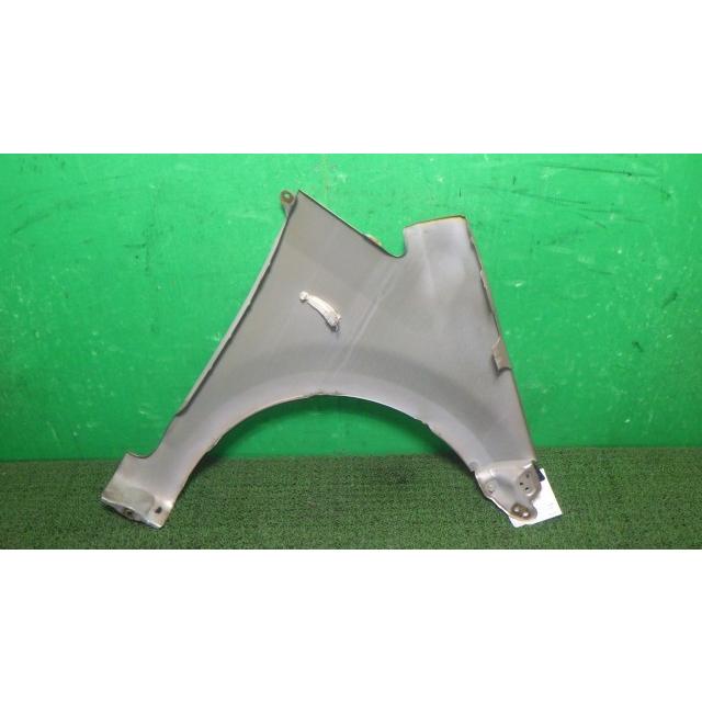 ムーヴ DBA-L175S 左フロントフェンダー T16   53812-B2310 中古 | ムーヴ | 01