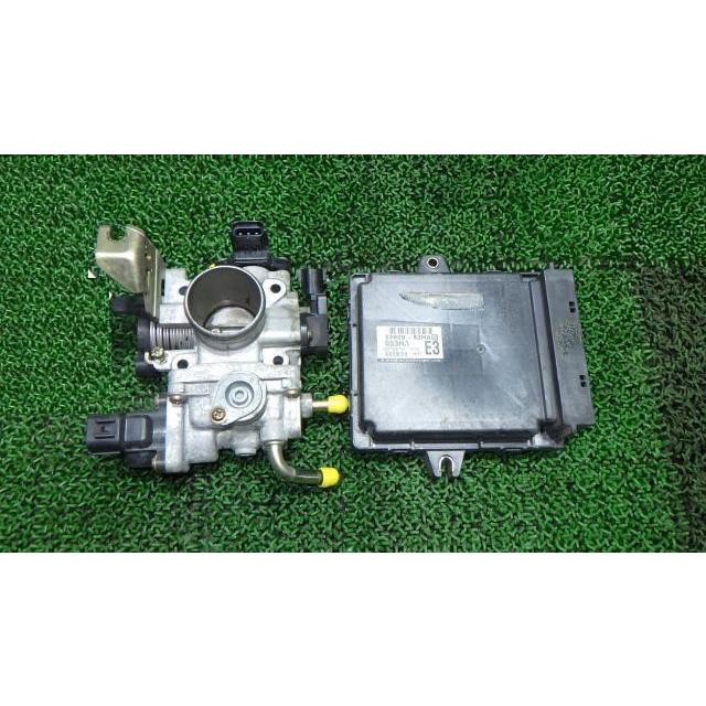 ワゴンR ワゴンR UA-MC22S エンジンコンピューター MITSUBISHI 33920 