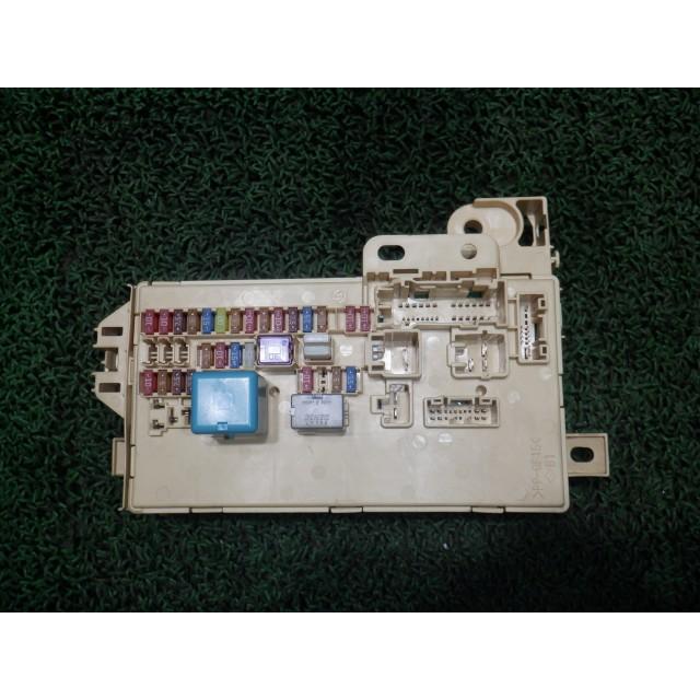 ミライース DBA-LA300S ヒューズボックス   82600-B2370 中古 | ミラ（ダイハツ）