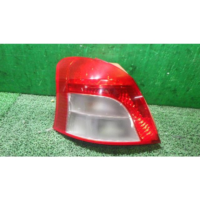 ヴィッツ DBA-KSP90 左テールランプ KOITO 52-142 81561-52470 中古