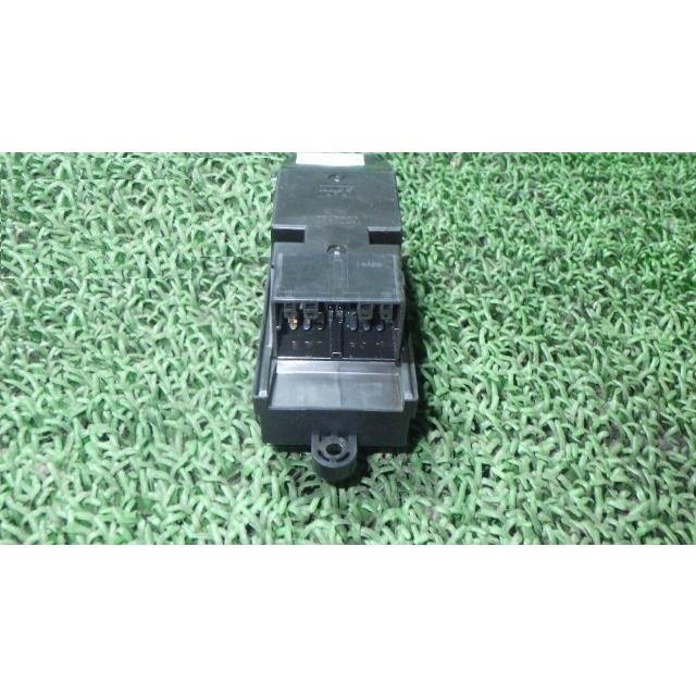 SUZUKI (スズキ) 純正部品 スイッチアッシ 品番37990-74P10 37670