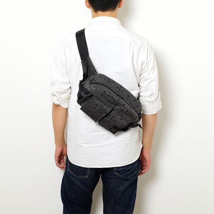 Maharam X PORTER　 (マハラム)　2WAY WAIST BAG　“Small Dot Pattern” by Charles and Ray Eames　MA-801387｜hinoya-ameyoko｜13