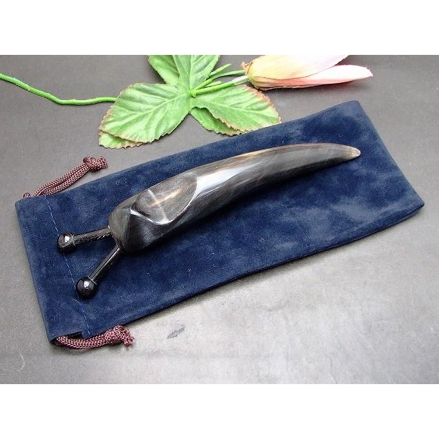 天然 パワーストーン 555 稀少品 天然牛角 かっさ棒 かたつむり 牛角 顔用 つぼ押し 両用タイプ 長ポーチ付き 送料無料 555 天然石 パワーストーン 品良 通販 Yahoo ショッピング