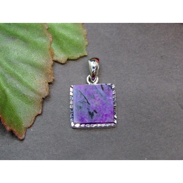 天然石 パワーストーン　　60332　　12mm×12mm 5A 1個売り スギライト 杉石 シルバー925 メッキ メタル 高級 ペンダントトップ 送料無料