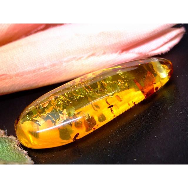 天然石 パワーストーン 65957 花アンバー 琥珀 38mm×18mm 4A 1個売り