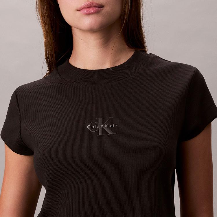 Calvin Klein（カルバン・クライン） クロップ Tシャツ ショート丈