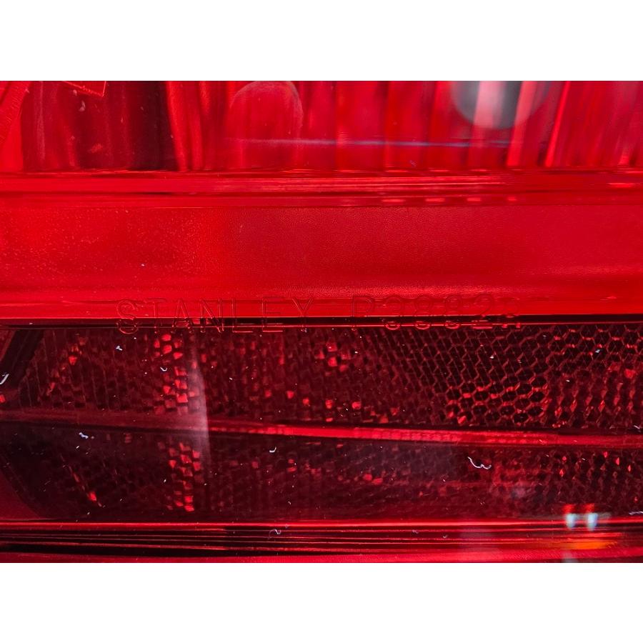 オデッセイ（ODYSSEY） 【中古品】ホンダ純正 RB1 テールランプ 右