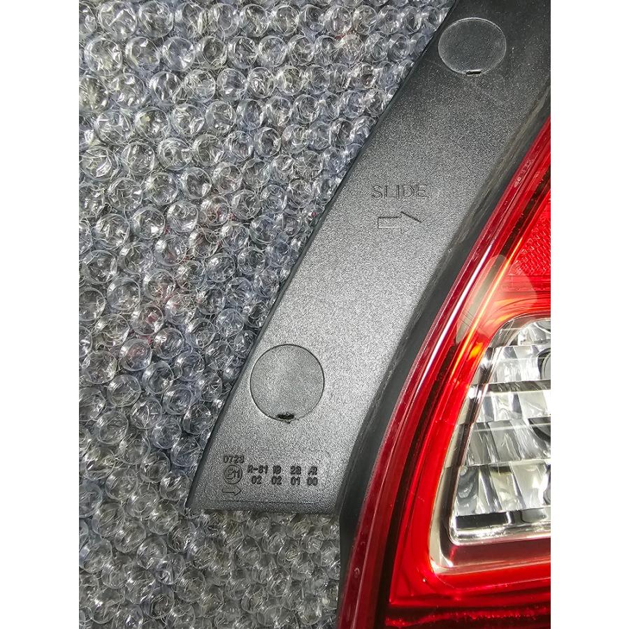 オデッセイ（ODYSSEY） 【中古品】ホンダ純正 RB1 テールランプ 右