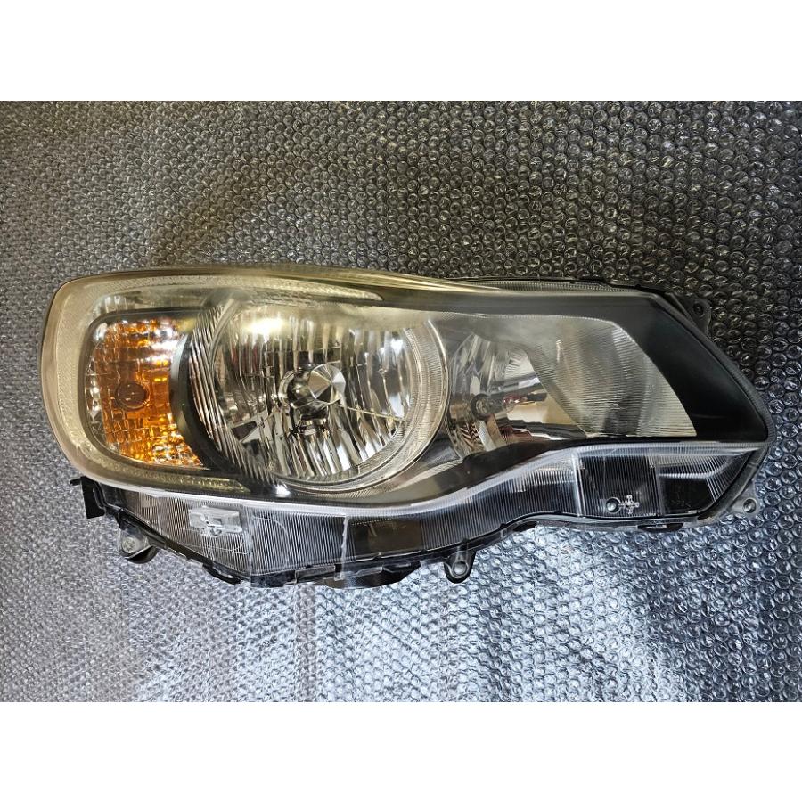 スバル XV 右(運転席側)ヘッドライト