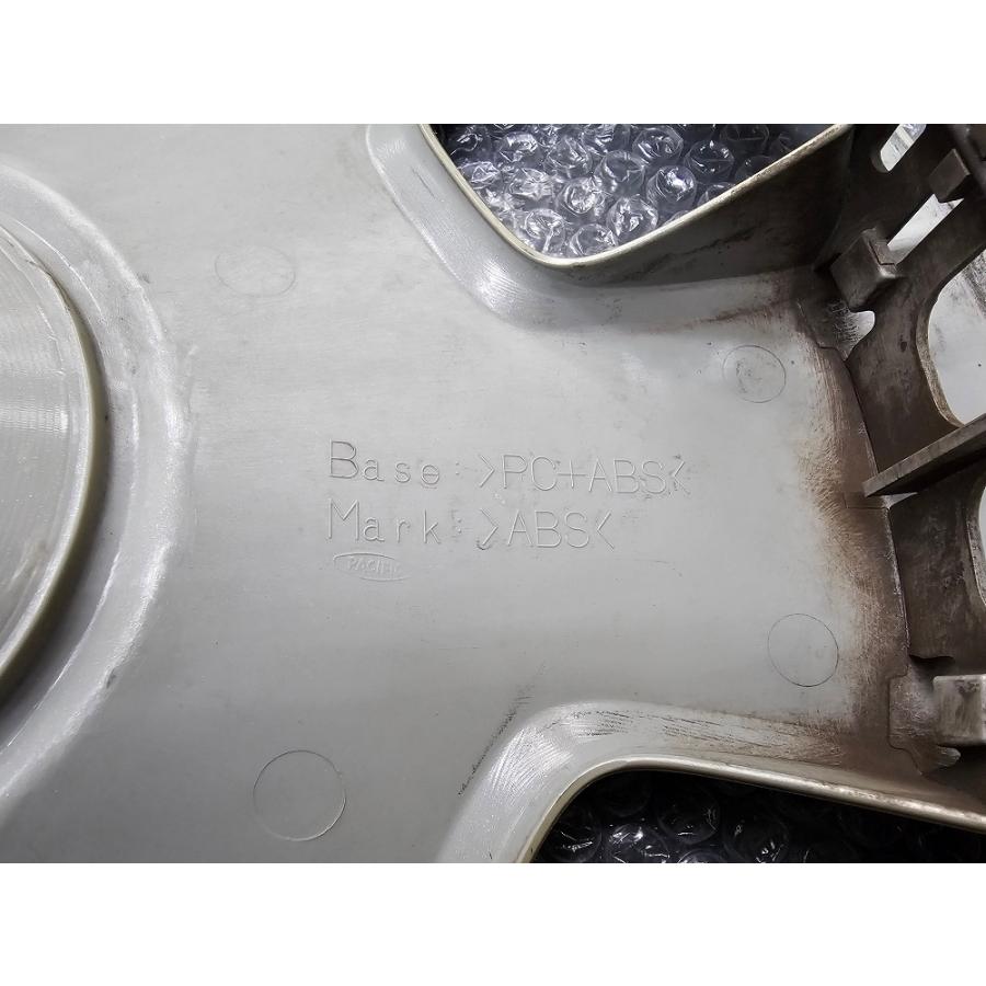 トヨタ（TOYOTA） 【中古品】トヨタ純正 ハイエース ホイールカバー