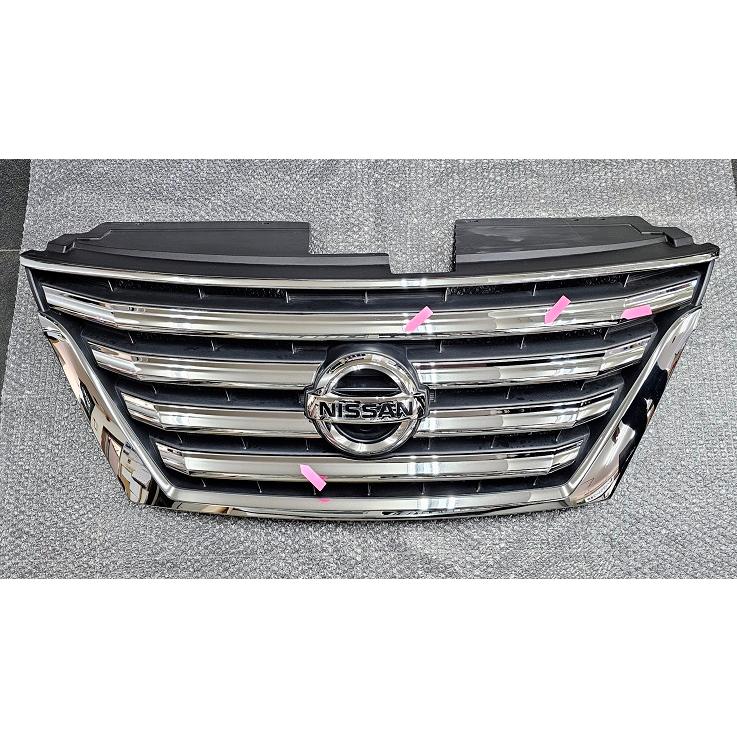 セレナ 【中古品】日産純正 26系 フロントグリル 品番： 62312-3GS1B