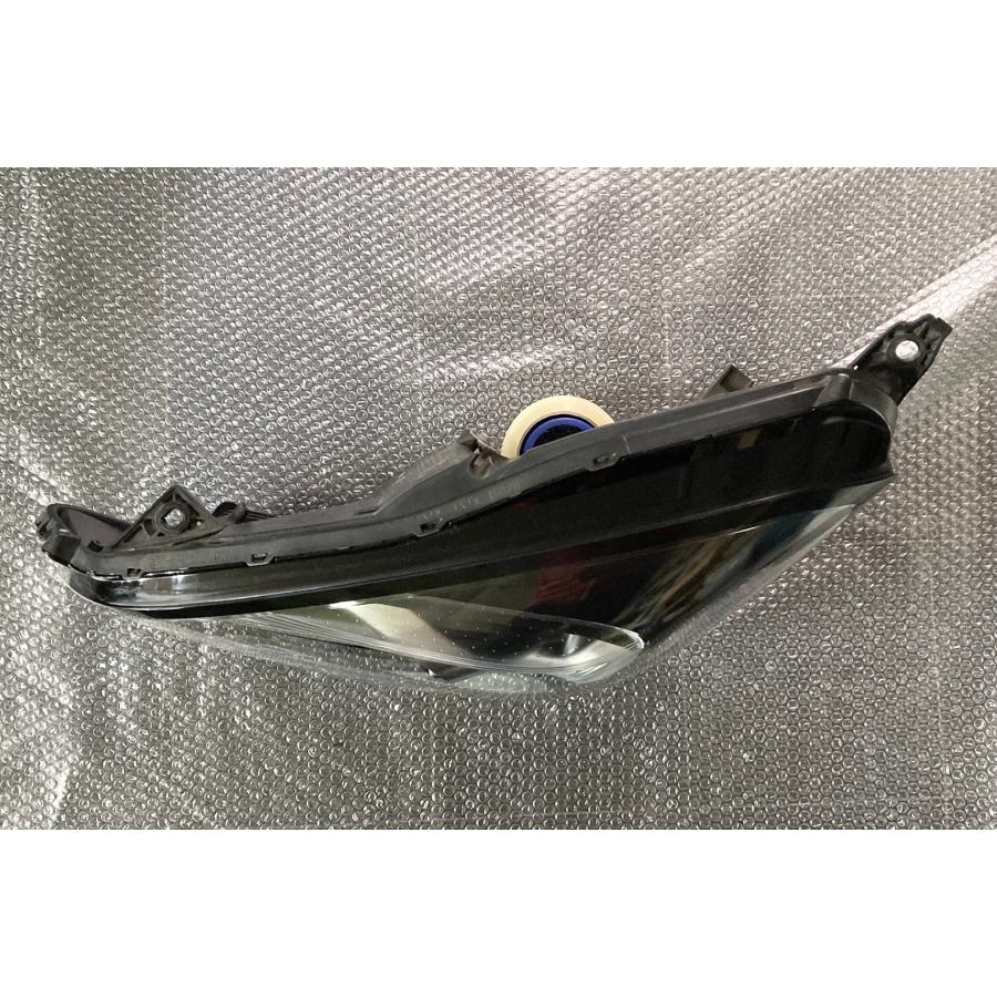 フィット 【中古品ジャンク】ホンダ純正 フィット GR系 ヘッドライト